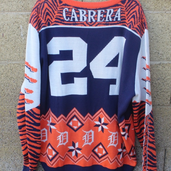❌SOLD❌Detroit Tigers Sweater - Picture 3 of 3